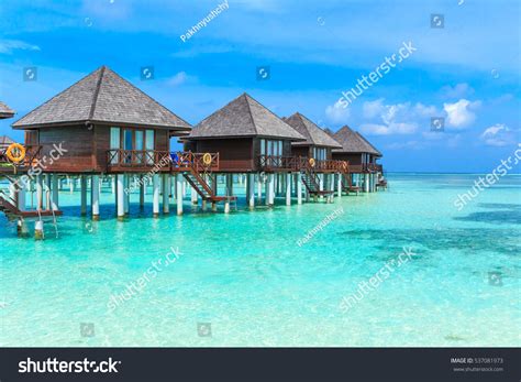 Tropical Maldives Resort Hotel Island Beach Stock Photo 537081973 | Shutterstock