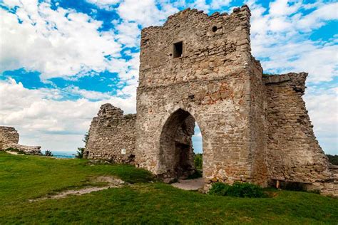 Best Castles in Ukraine - Historic European Castles