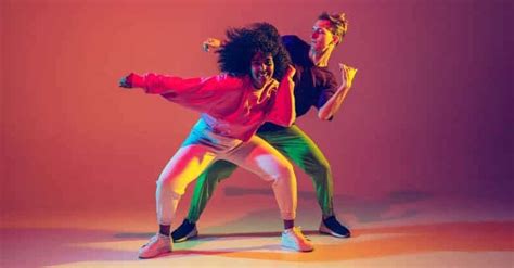 What Is Freestyle Dance? With 13 Top Examples & History - Music ...