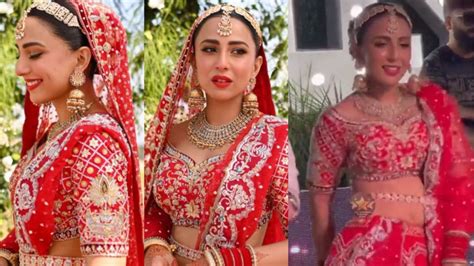 Pakistani actress turns Hindu bride for her wedding, gets slammed for ...