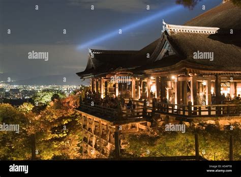 Night view of the main hall at Kiyomizu dera which sits on stilts over ...