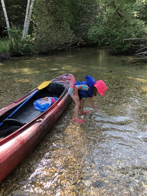 Kayaking the Crystal River – Great Lakes Loving