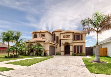 A Must See! Gorgeous 2-story Home with POOL For Sale! Call (956) 682 ...