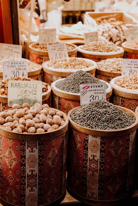 Exploring the Bazaars of Istanbul - maia