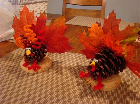 Thanksgiving Turkey Crafts To Make With Leaves - Atta Girl Says