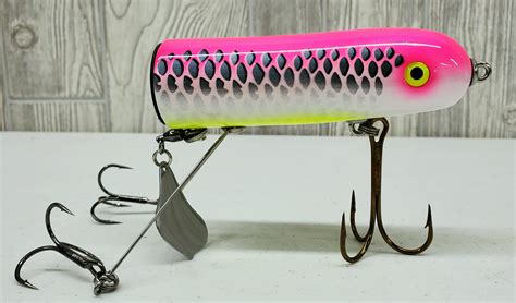 Lee Lures Custom Baits | FlapTail