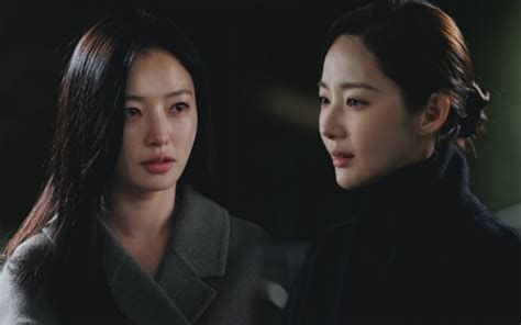 An important moment happens between Park Min Young and Song Ha Yoon's ...