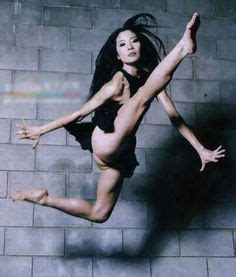 Michelle Yeoh Martial Arts Girl, Kung Fu Movies, Culture Art, Modern Dance