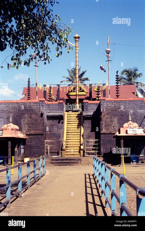 SABARIMALA TEMPLE KERALA Stock Photo: 8289184 - Alamy