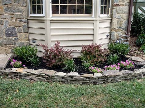 Pin by Amanda H on For the Home | Landscaping around house, Landscaping with rocks, Front yard ...