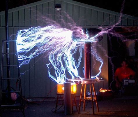 Tesla High Voltage Generator - XciteFun.net