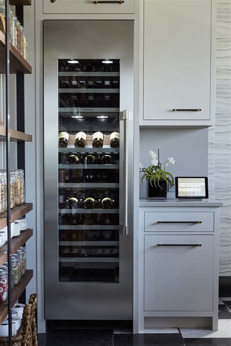 19 Genius Details from Our 2017 Kitchen of the Year | Built in wine ...