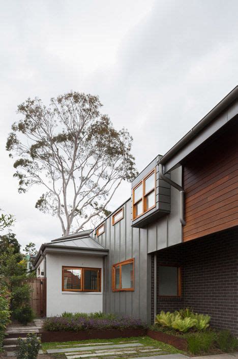 Bijl Architecture reinterprets the traditional Dutch gable for a Sydney ...