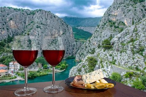 16 Wine Experiences in Croatia: Top Croatian Wineries to Visit During Your Trip! - Sofia Adventures