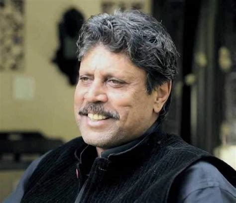 Kapil Dev Biography in Hindi - मशहूर क्रिकेटर कपिल देव का जीवन परिचय