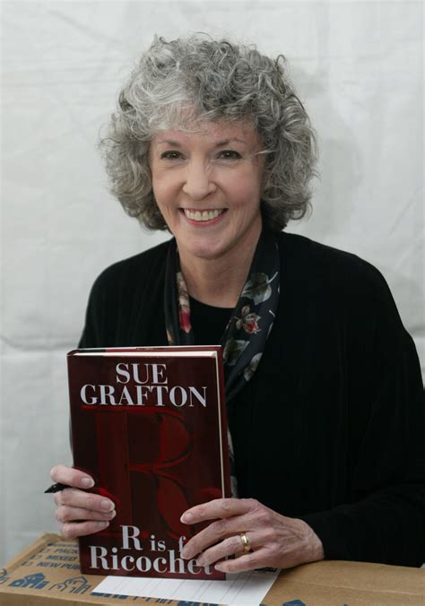 Sue Grafton Net Worth: Mystery Author Dies At 77 | IBTimes