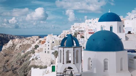 The myth of traditional Greek blue and white buildings, revealed