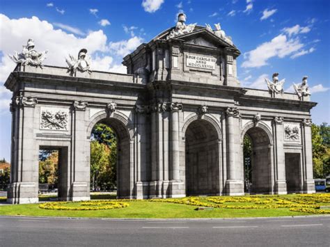 10 Must-See Attractions in Madrid | Best Things to Do in Madrid 2023