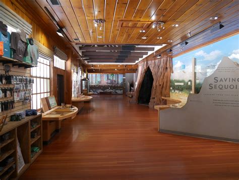 American Travel Journal: Giant Forest Museum - Sequoia National Park