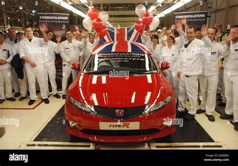 Swindon factory celebrates one millionth Honda Civic Stock Photo ...