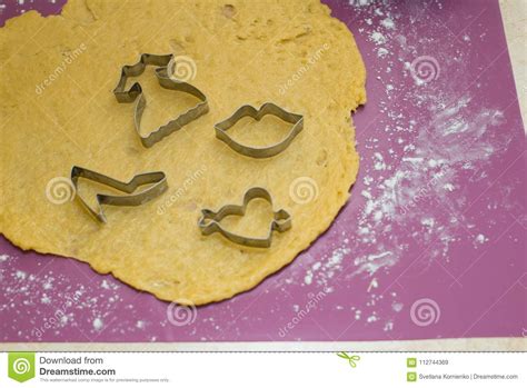 Cook the dough cookies stock image. Image of bread, food - 112744369