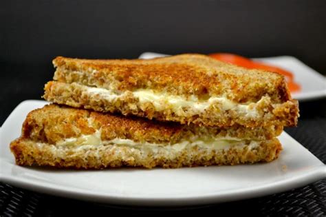 Muenster Grilled Cheese Sandwiches