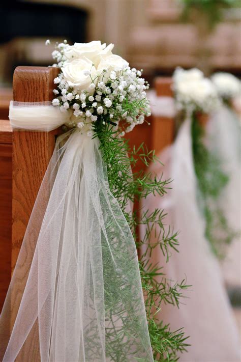 Ivory Rose and Baby's Breath Ceremony Aisle Decor