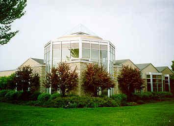 Wauwatosa Public Library in Wauwatosa, Wisconsin | LibraryThing Local