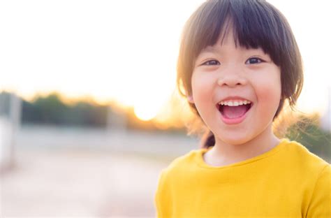 Children's Teeth Whitening: What Parents Should Know