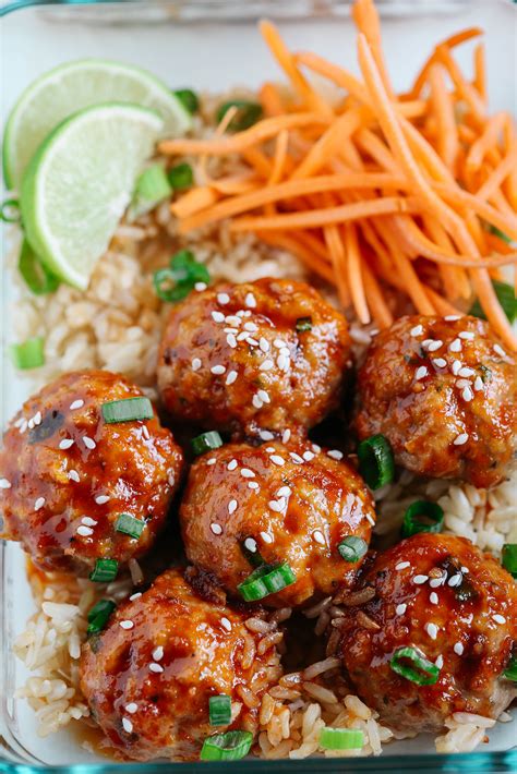 Honey Sriracha Glazed Meatballs - Eat Yourself Skinny