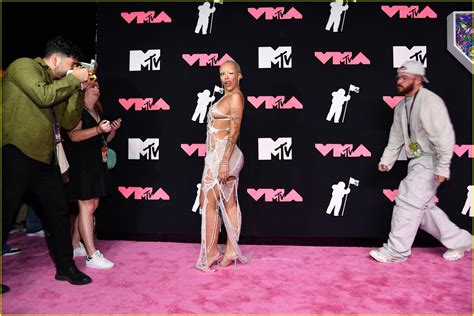 Doja Cat Rocks a Revealing Cobweb Look on the MTV VMAs 2023 Red Carpet: Photo 4967011 | Photos ...