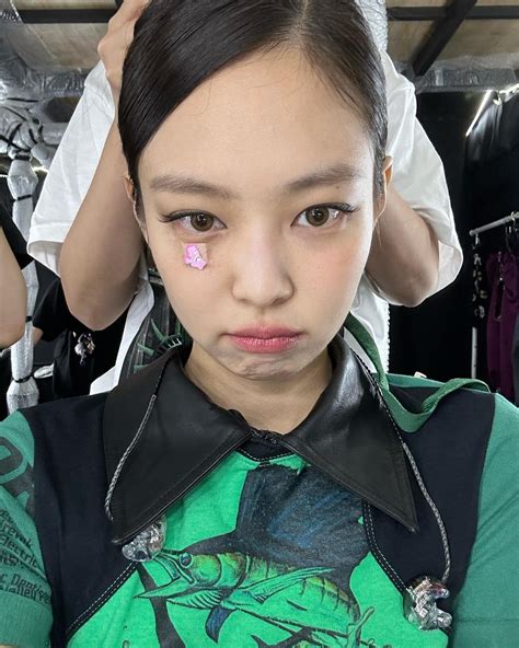 230316 - JENNIE Instagram Update | kpopping