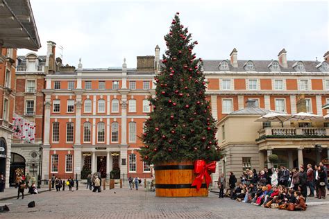 COVENT GARDEN LONDON - CHRISTMAS DECORATIONS ~ SHALLOWWONDERLAND