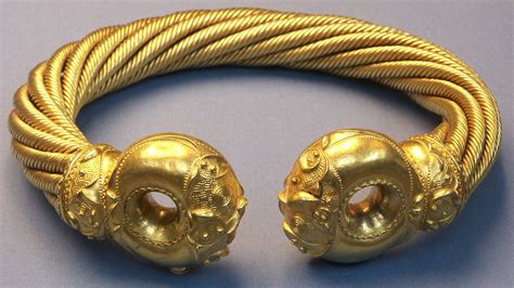 Celtic Torq in the British Museum,,, British Bling!! | Ancient ...