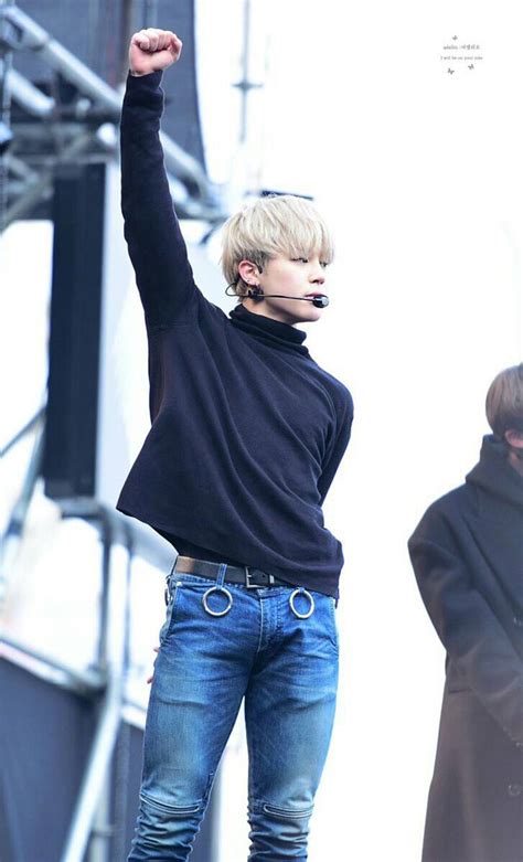 22 Pictures of BTS Jimin In Jeans You Didn't Know You Needed - Koreaboo