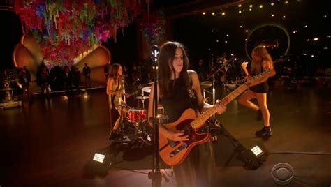 Haim Play "The Steps" At The 2021 Grammys: Watch