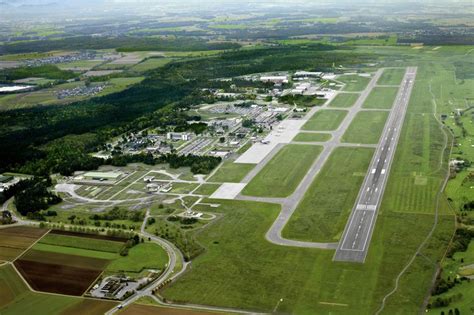 Airport Karlsruhe/Baden-Baden | Blackforest Tourism - Schwarzwald Tourismus GmbH