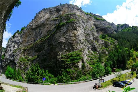 Дьявольское Горло Болгария The Devil's Throat Cave Bulgaria