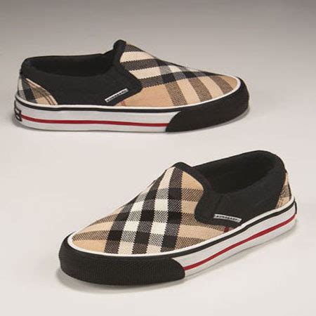 US Winter Fashion: Burberry Kids Shoes Spring 2012