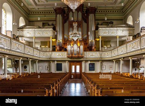 St marylebone parish church hi-res stock photography and images - Alamy