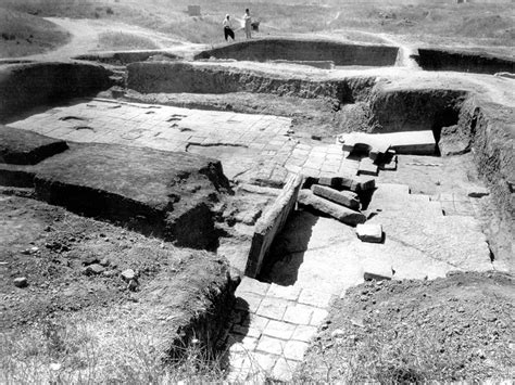 The Citadel at Nimrud/Kalhu - archaeological recreations and ...