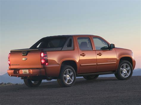 2007 Chevrolet Avalanche - Specs, Prices, MPG, Reviews & Photos | Cars.com