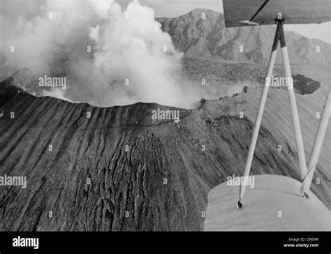 Crater of Mt. Vesuvius Stock Photo - Alamy