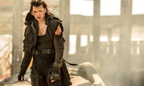 Milla Jovovich Says 'Monster Hunter' Will Faithfully Recreate the Game's Weapons; Check Out New ...