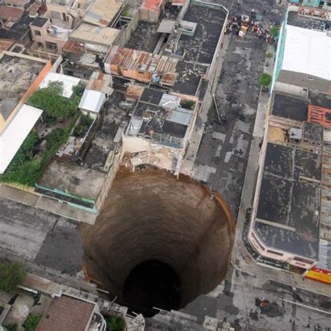 Great Guatemalan Sinkhole – Guatemala City, Guatemala - Atlas Obscura