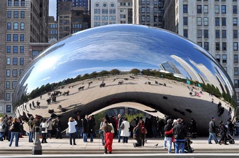 Cloud Gate, The Landmark of Chicago City - Traveldigg.com