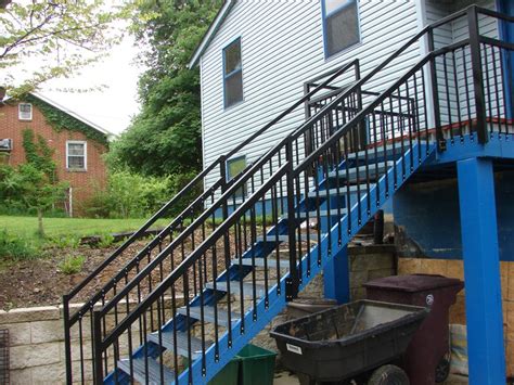 Outdoor Stair Stringers by Fast-Stairs.com