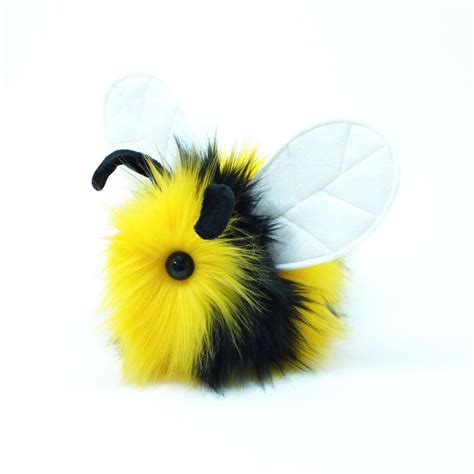 Buzz the Bumble Bee Stuffed Animal Plush Toy | Kawaii plushies, Animal ...