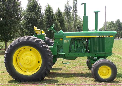 John Deere 4520 tractor in Coweta, OK | Item K7081 sold | Purple Wave