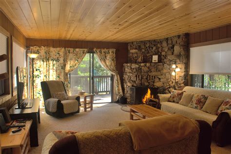 The Yosemite Forest Lodge - A Family Vacation Home - info ...